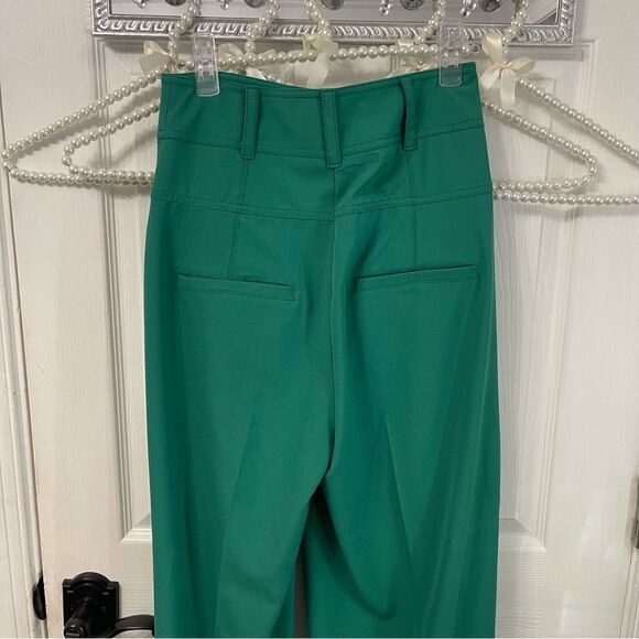 Gabrielle Union NY&CO Green Pants - Picture 5 of 10